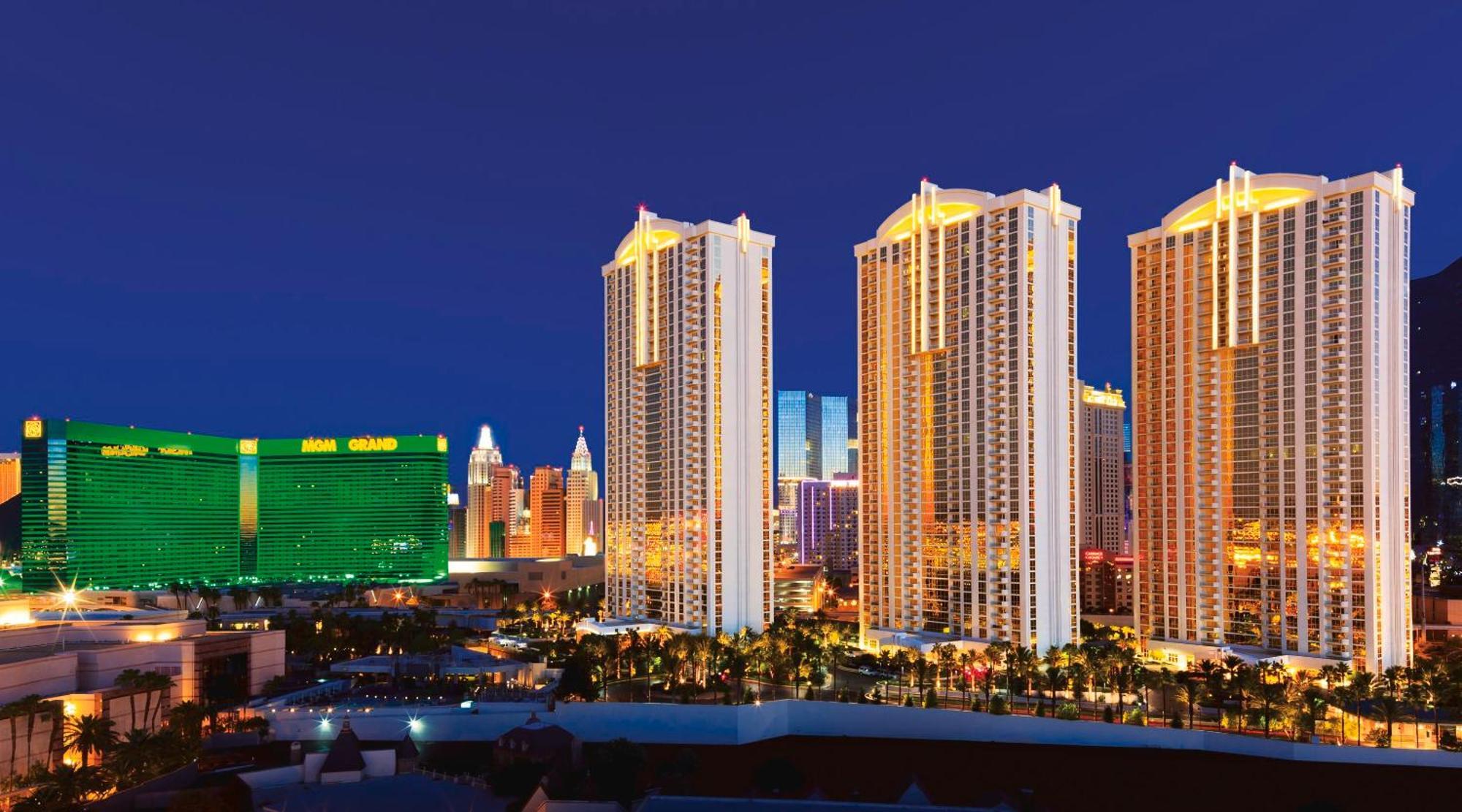 Lucky Gem Penthouse & Luxury Suites At Signature Resort, Balcony Strip View 2605 Las Vegas Exterior photo